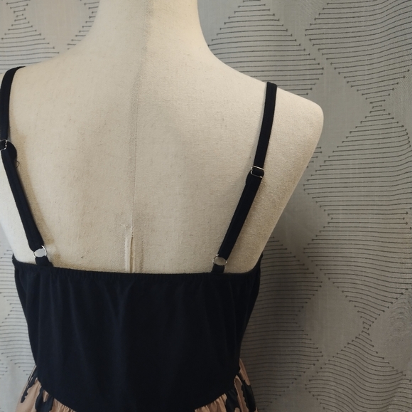 Black & Leopard Print Dress With Pockets and Adjustable Straps size Medium - Picture 7 of 10